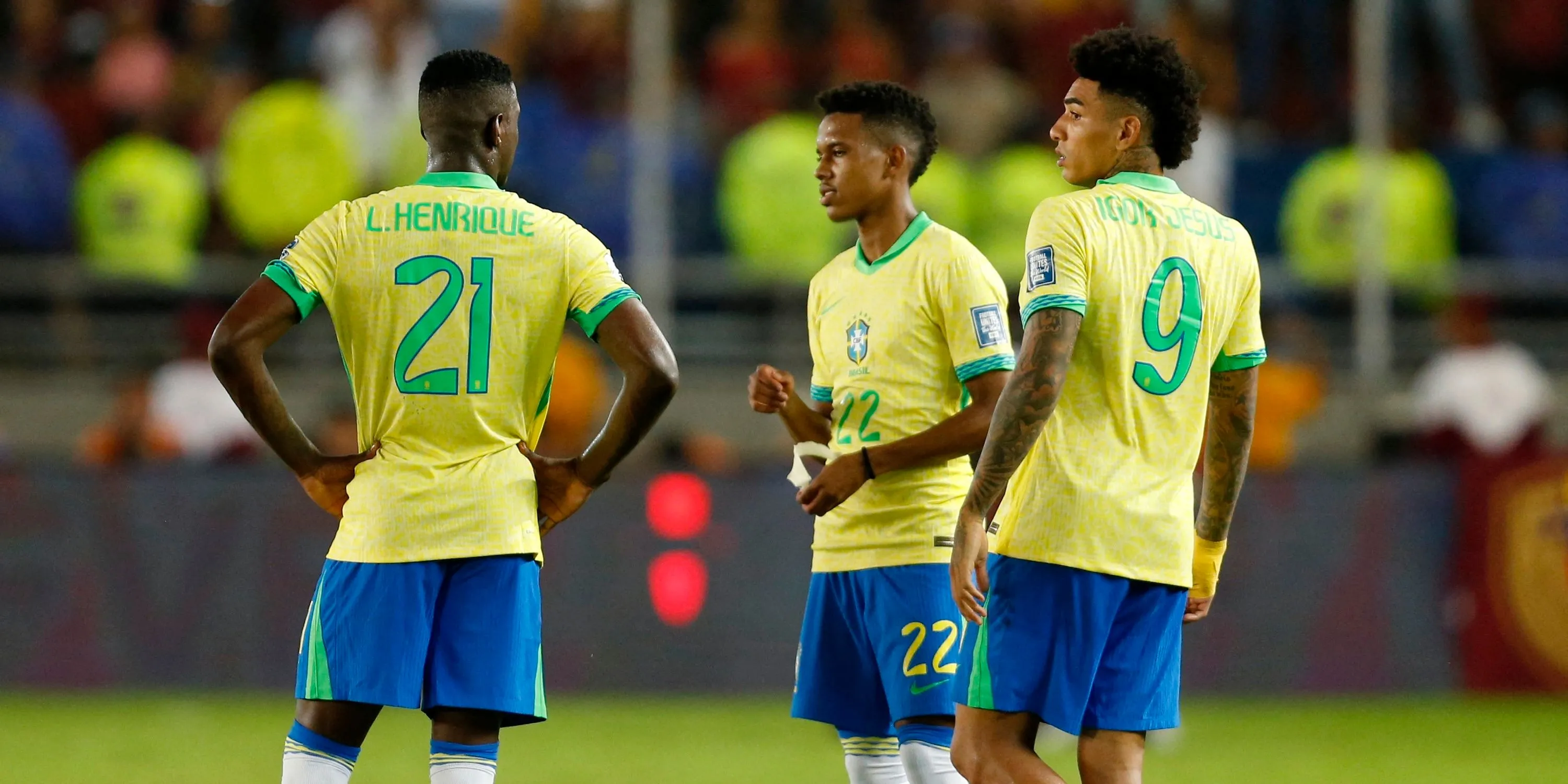 Các cầu thủ Brazil Estevao Willian, Igor Jesus và Luiz Henrique, những mục tiêu được liên kết với Arsenal