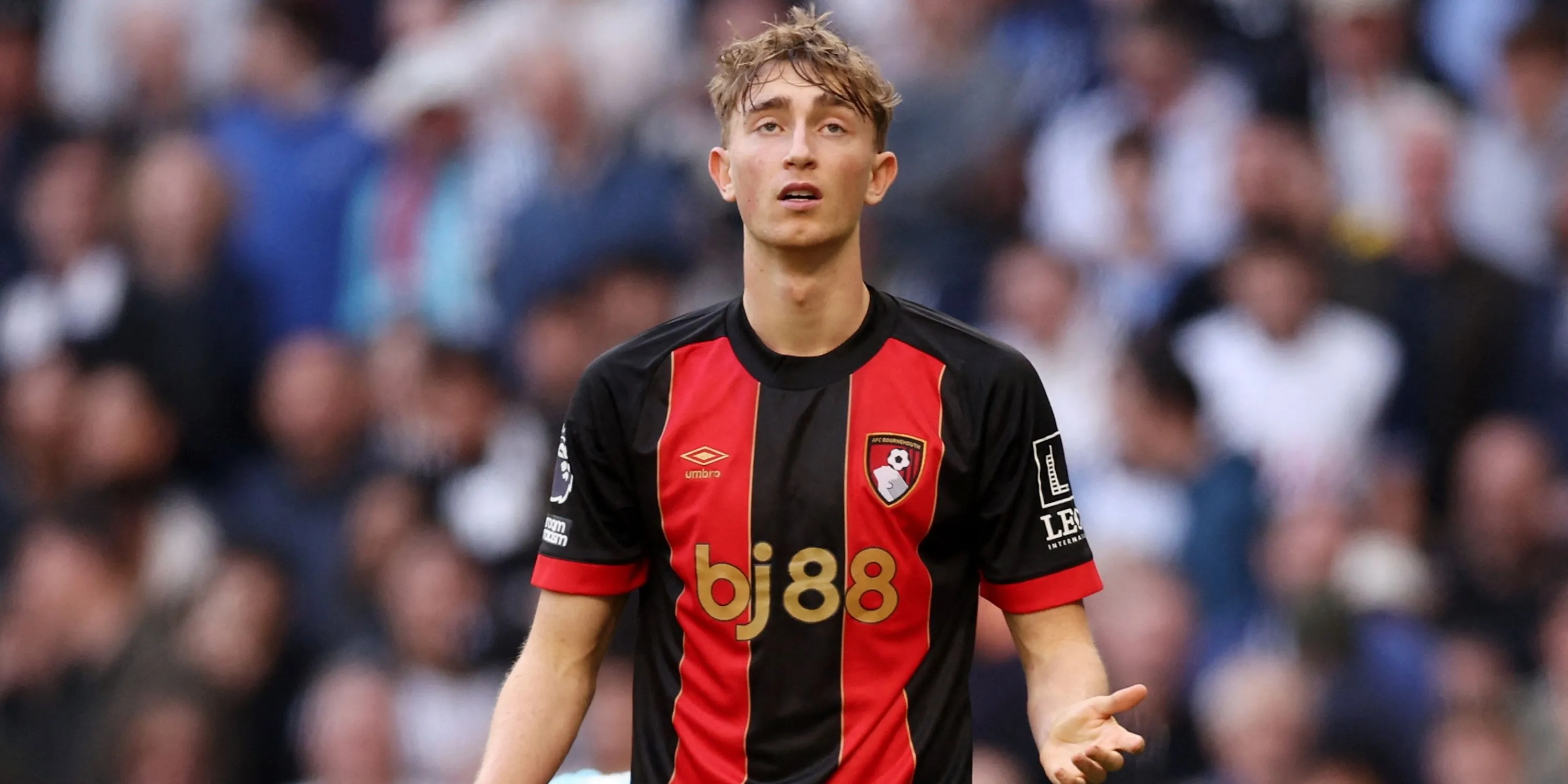 Hậu vệ Dean Huijsen khi còn thi đấu cho AFC Bournemouth