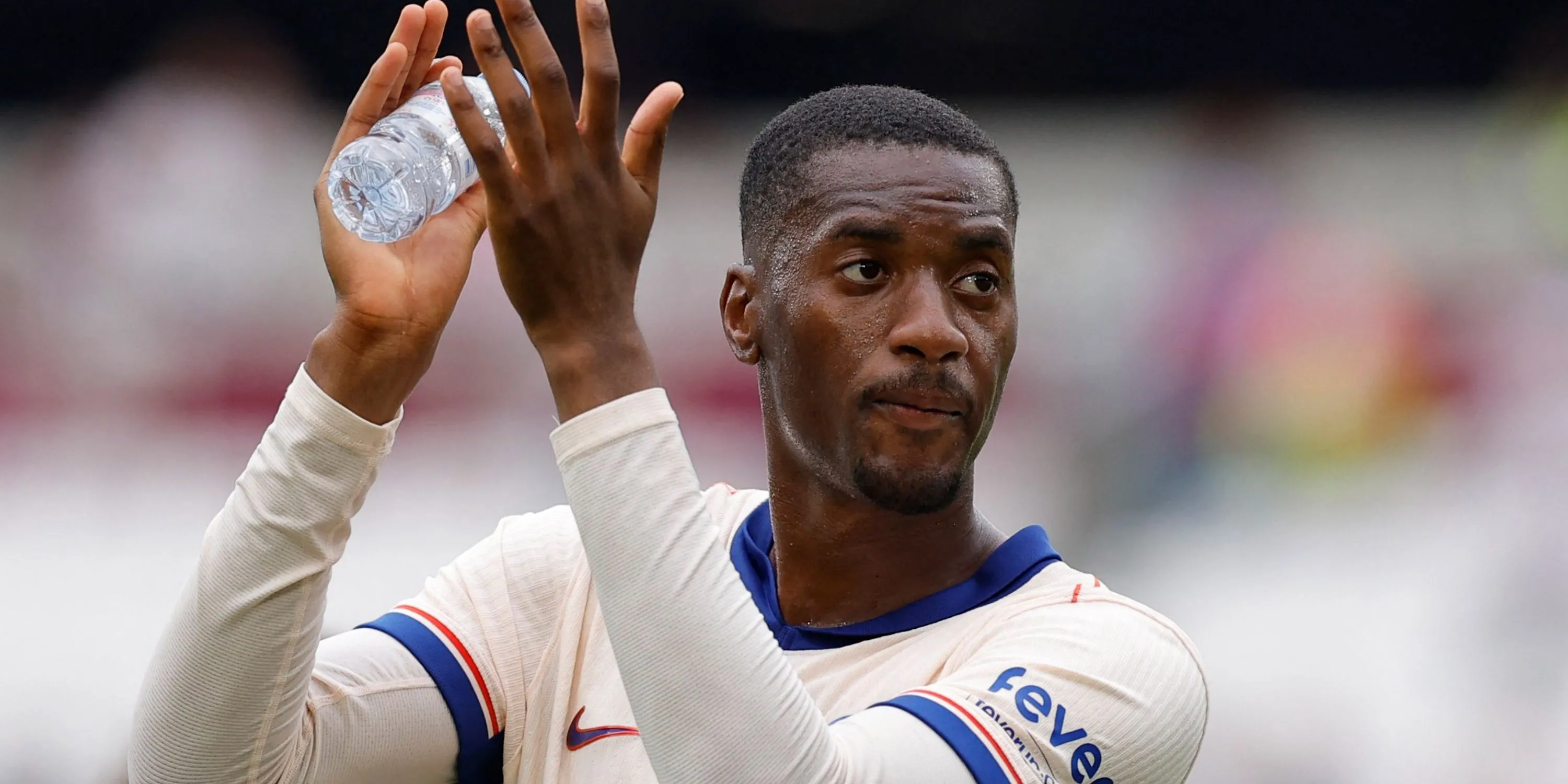 Hậu vệ Tosin Adarabioyo, cầu thủ từng được xem xét so với mục tiêu Chelsea