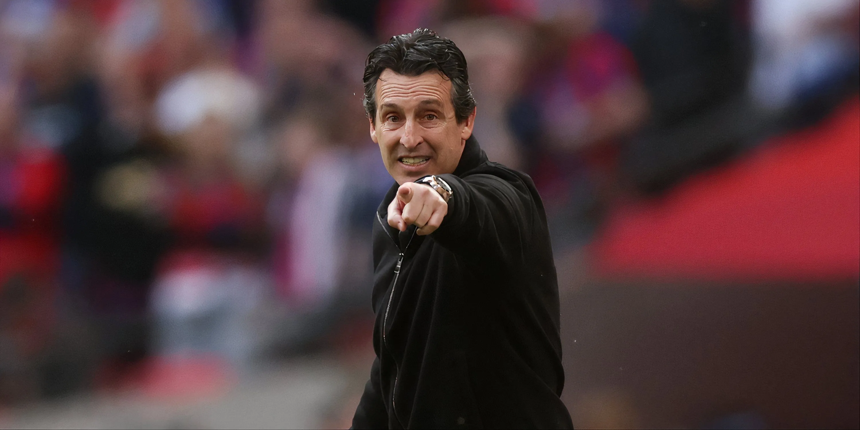 HLV Unai Emery của Aston Villa đứng trước cơ hội lớn tại Champions League và thị trường chuyển nhượng.