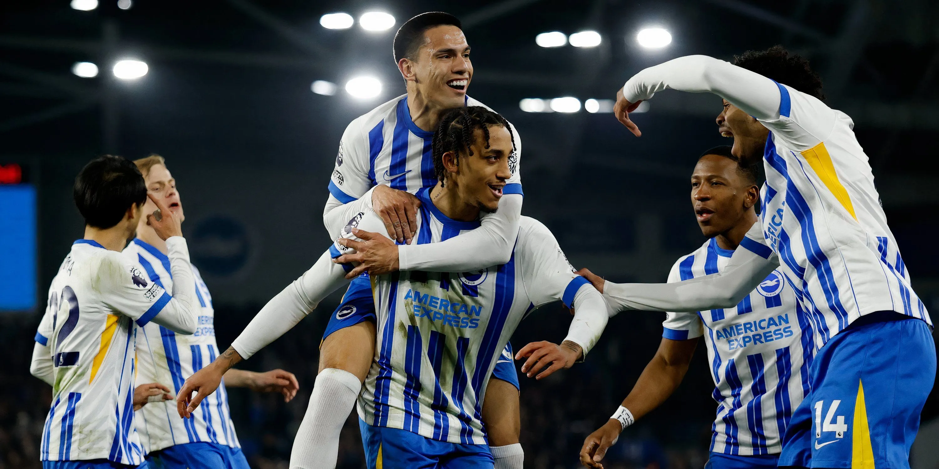 Joao Pedro trong màu áo Brighton tại sân Amex