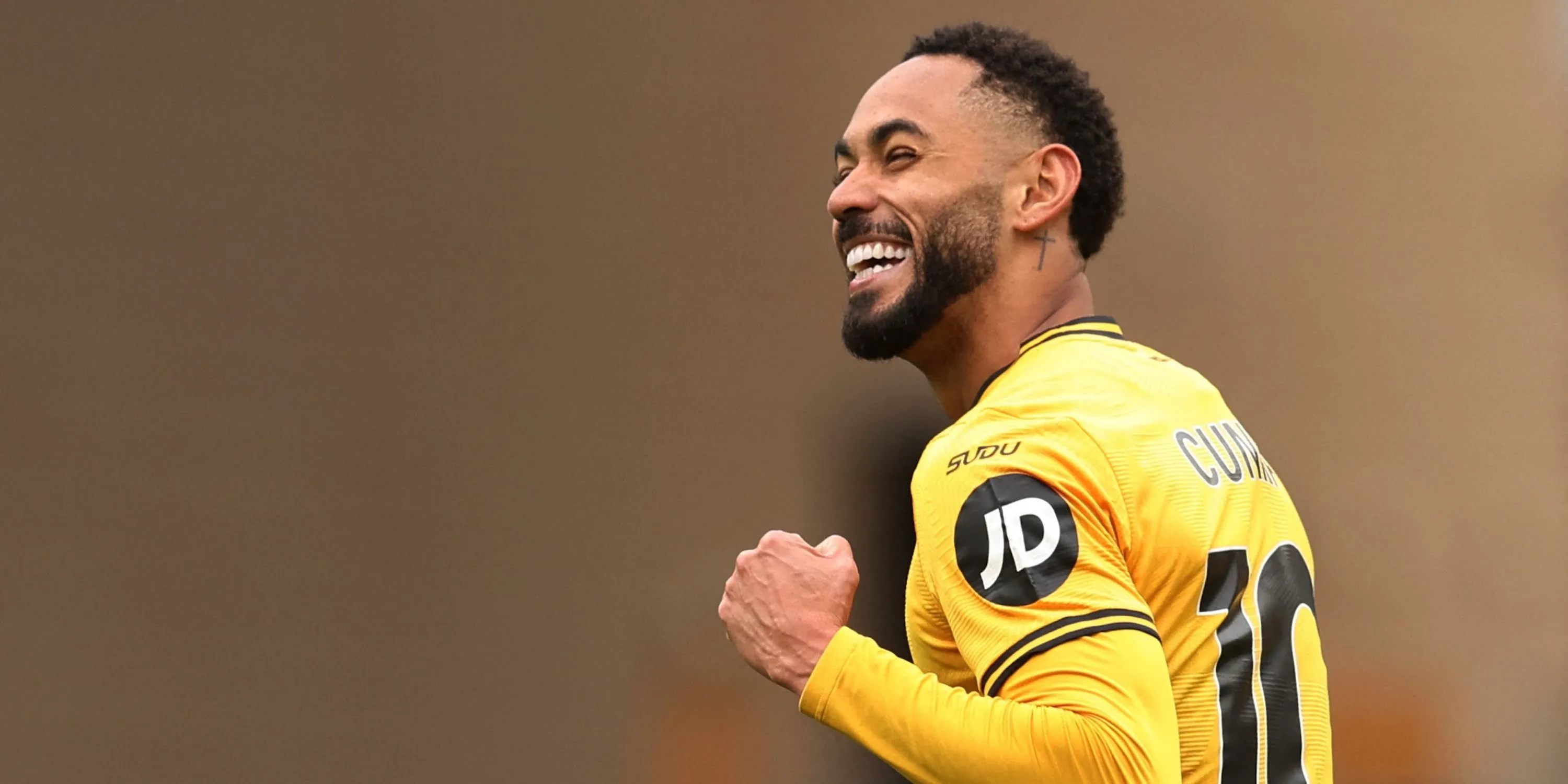 Matheus Cunha ăn mừng bàn thắng trong màu áo Wolverhampton Wanderers, mục tiêu của MU