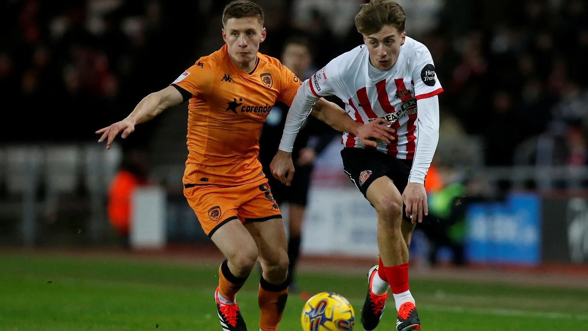 Greg Docherty trong trận đấu, cầu thủ mà Charlton Athletic có thể cân nhắc thay thế bằng Marc Leonard.