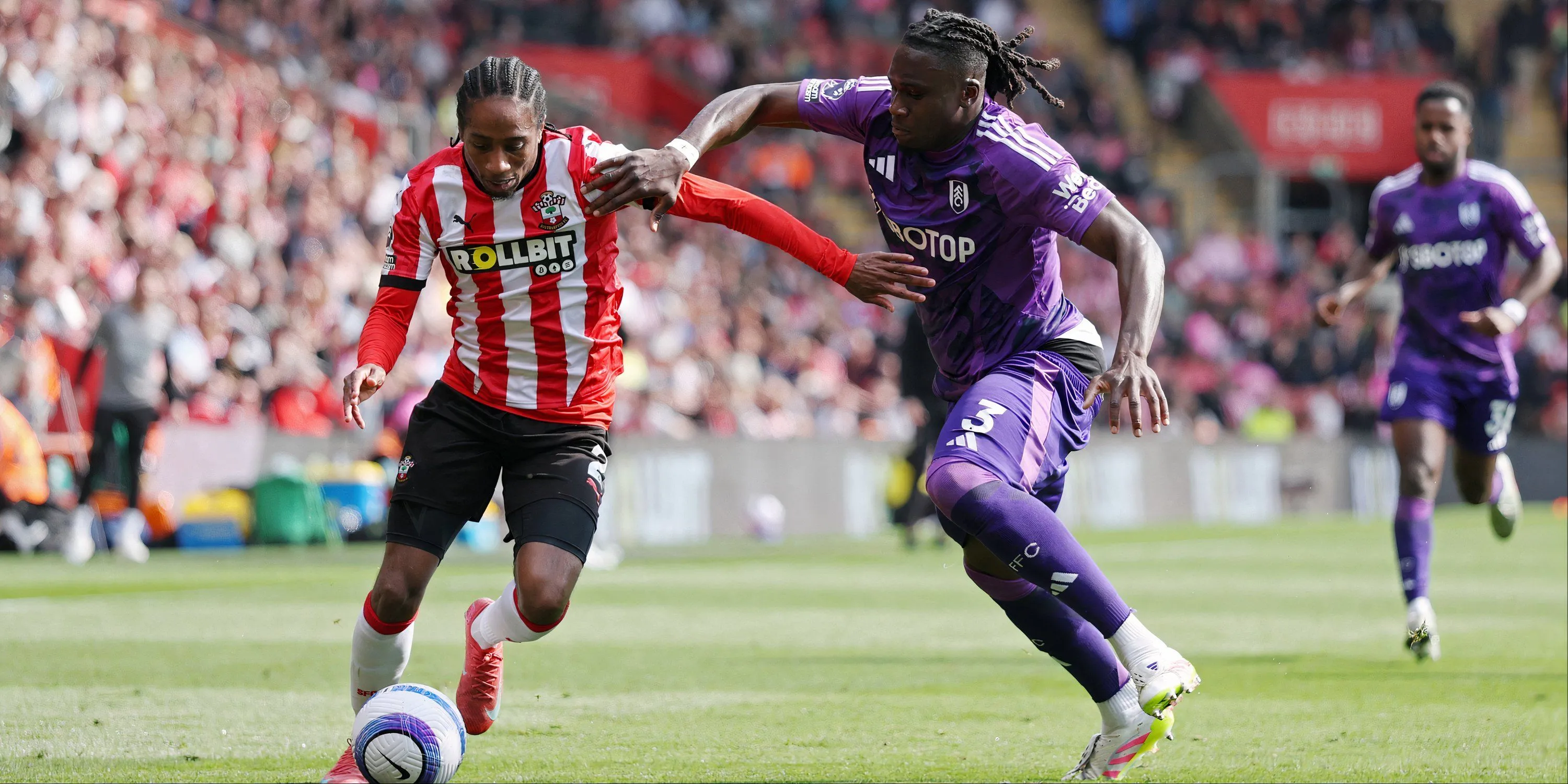 Hậu vệ Kyle Walker-Peters của Southampton