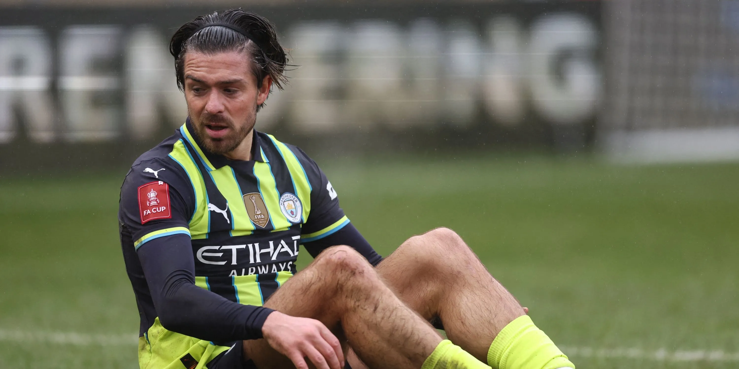 Hình ảnh cận cảnh Jack Grealish trong bối cảnh tin đồn chuyển nhượng Man City