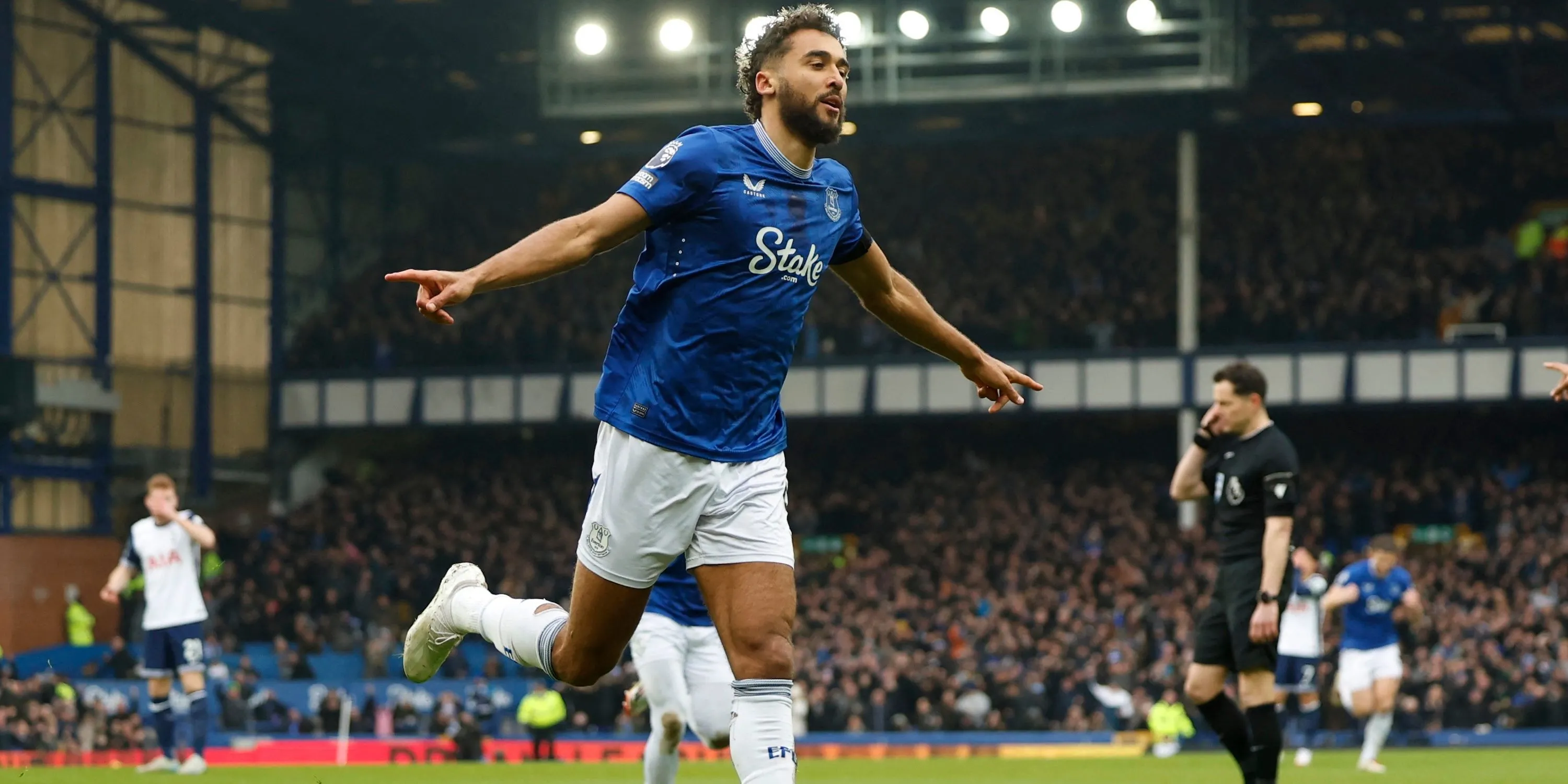 Tiền đạo Dominic Calvert-Lewin của Everton