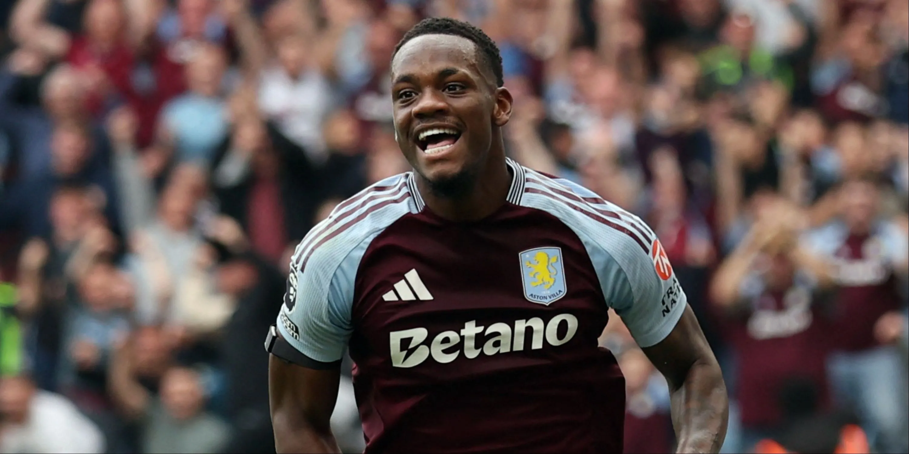 Tiền đạo Jhon Duran trong màu áo Aston Villa