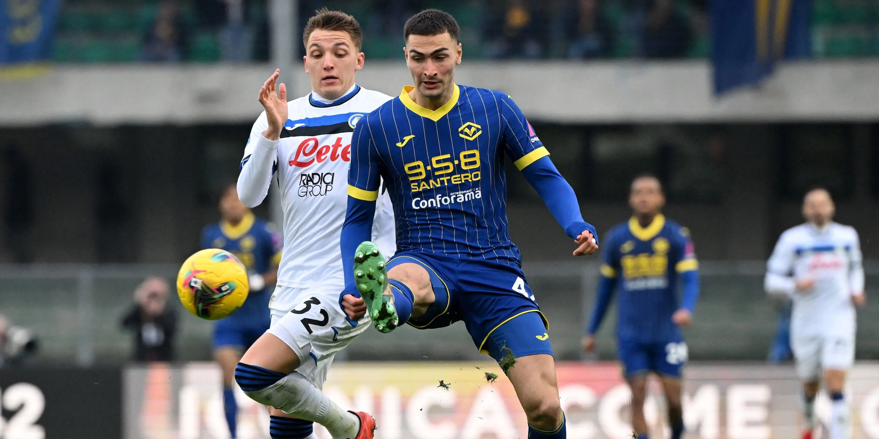 Trung vệ trẻ Diego Coppola của Hellas Verona, ứng viên cho hàng thủ Aston Villa
