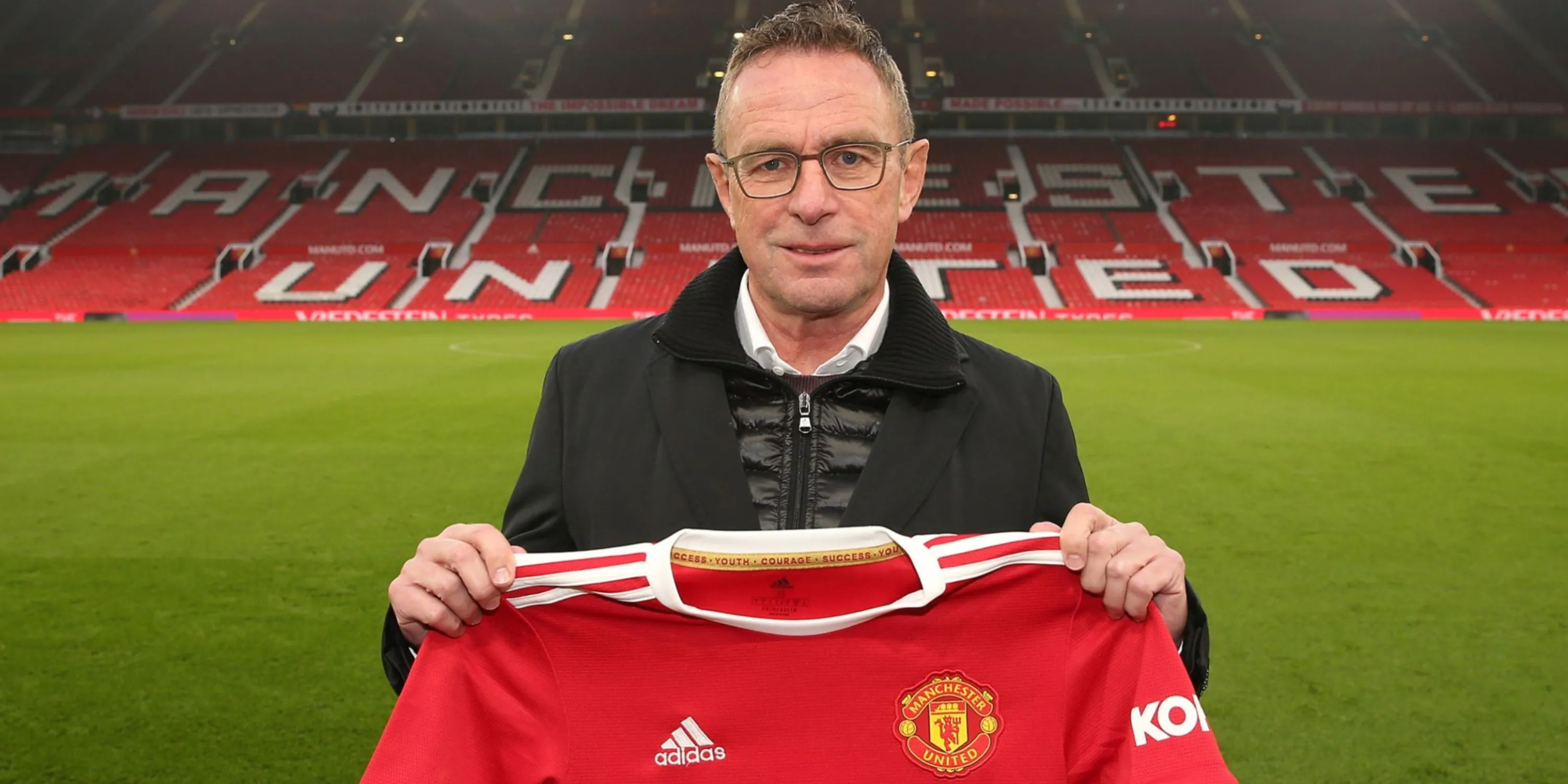 Alvaro Carreras trong màu áo Manchester United, dấu ấn không như kỳ vọng