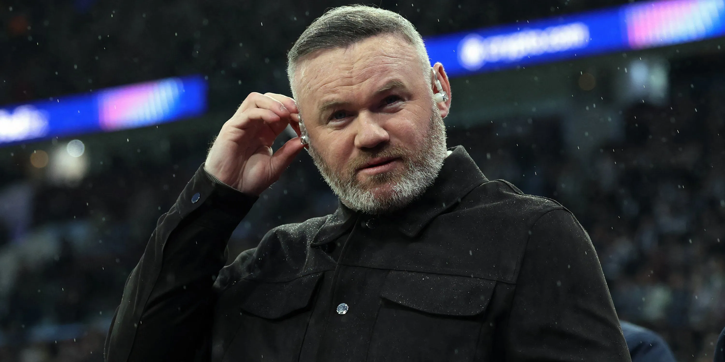 Cựu tiền đạo Manchester United Wayne Rooney trong vai trò bình luận viên truyền hình