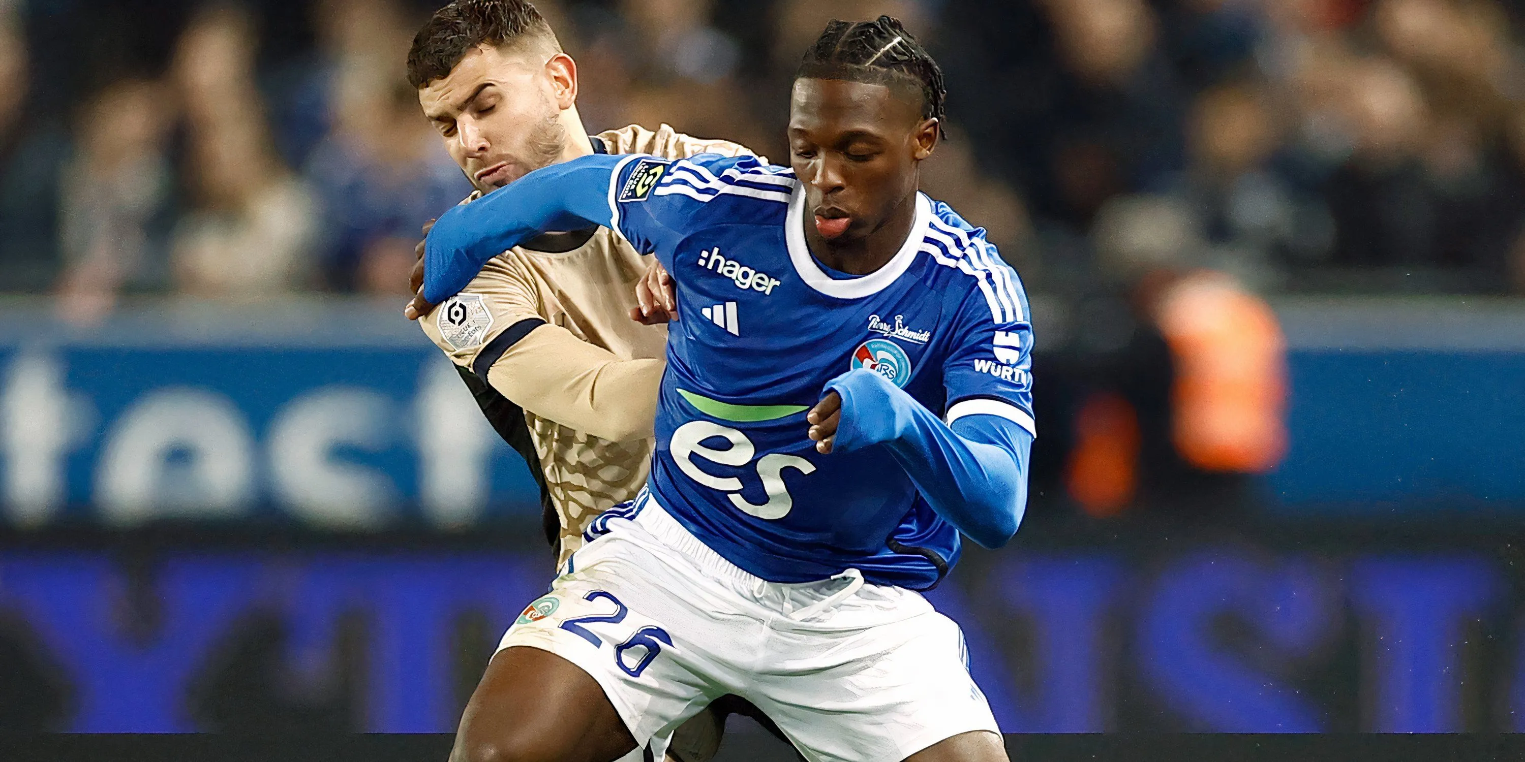 Dilane Bakwa, ngôi sao trẻ của RC Strasbourg, mục tiêu chuyển nhượng tiềm năng của Leeds United