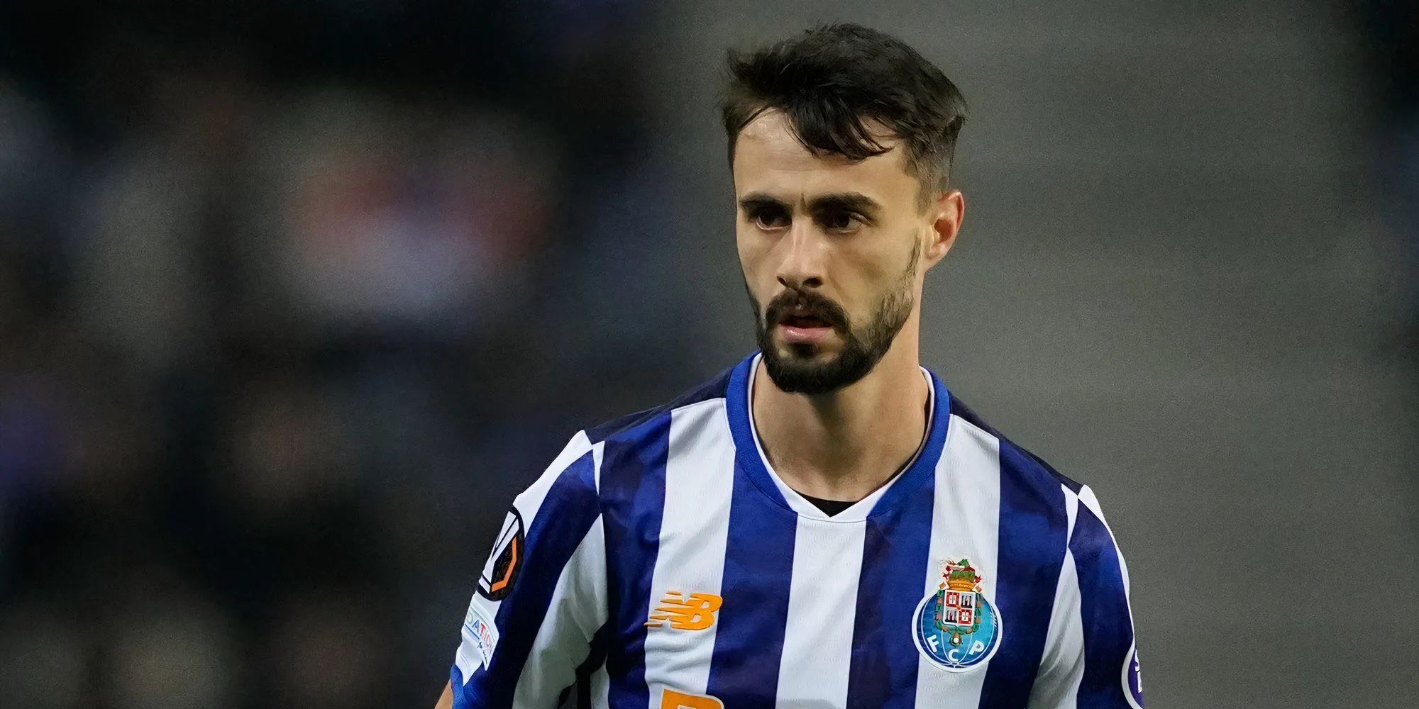Fabio Vieira, tiền vệ trị giá 34 triệu bảng của Arsenal, đang đứng trước khả năng rời đội