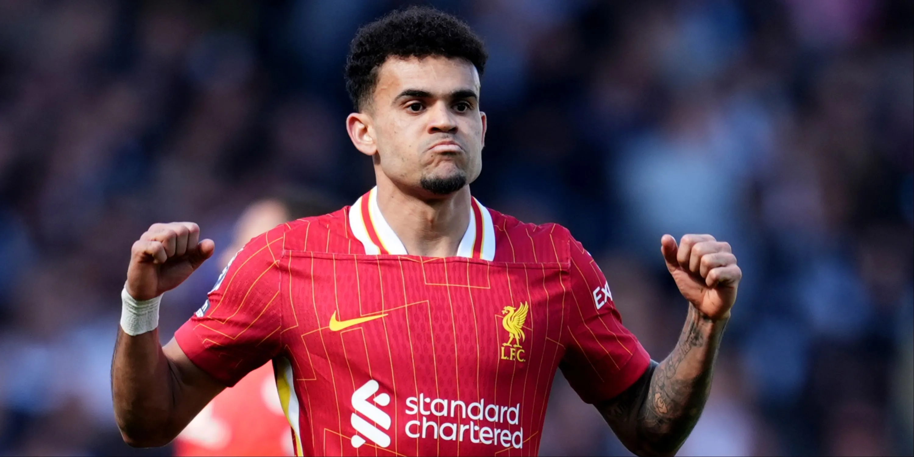 Luis Diaz trong màu áo Liverpool sau khi đội bóng từ chối đề nghị chuyển nhượng từ Bayern Munich