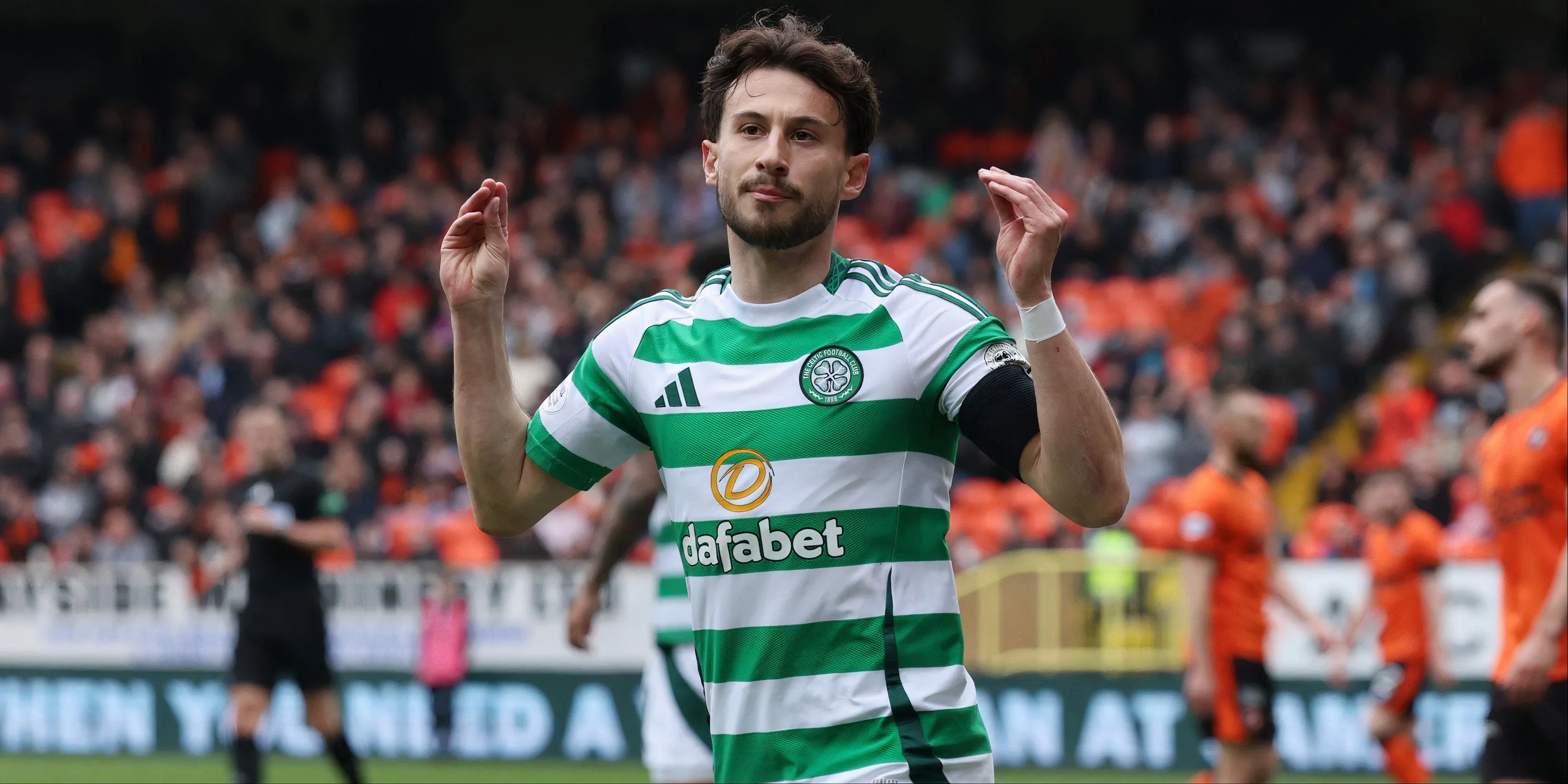 Nicolas Kuhn thi đấu cho Celtic tại giải Scottish Premiership