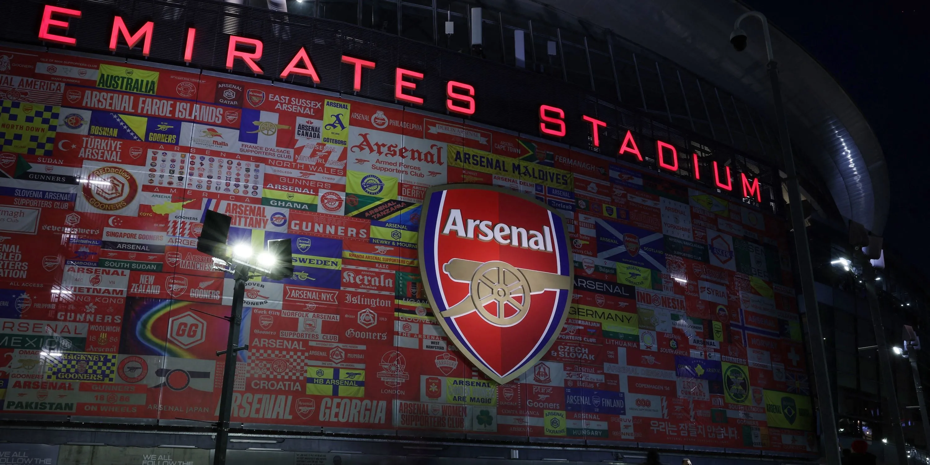 Sân vận động Emirates - Sân nhà của Arsenal