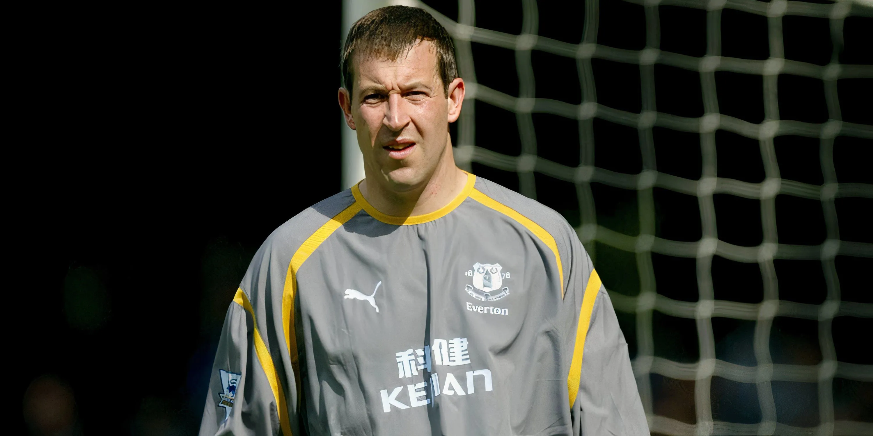 Thủ thành Nigel Martyn của Everton và Leeds United, một người gác đền bị đánh giá thấp.