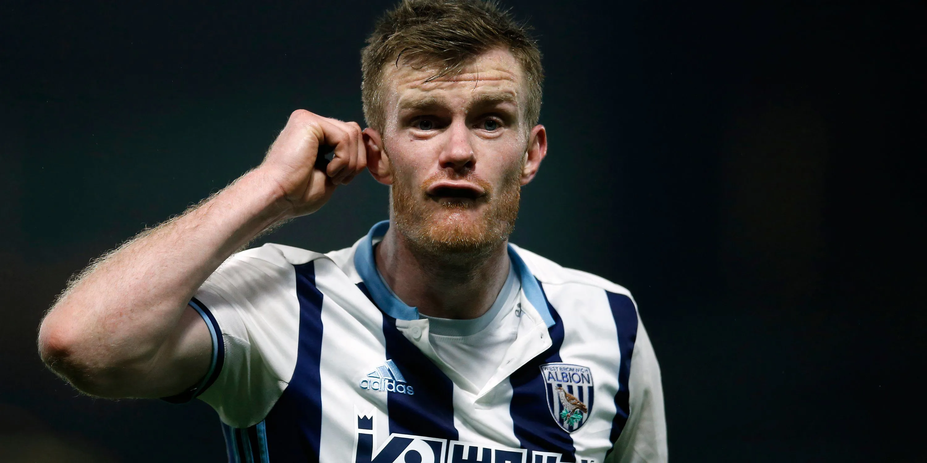 Tiền vệ đa năng Chris Brunt, một &quot;ngựa thồ&quot; bền bỉ của West Bromwich Albion.
