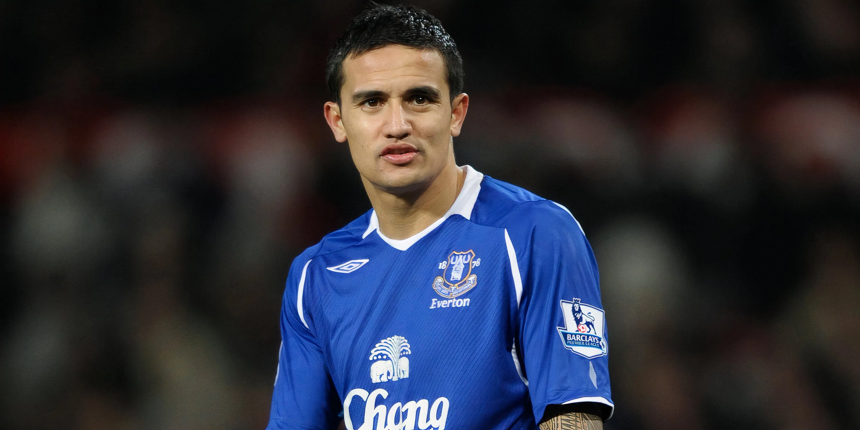 Tiền vệ Tim Cahill của Everton, nổi tiếng với khả năng đánh đầu xuất sắc.