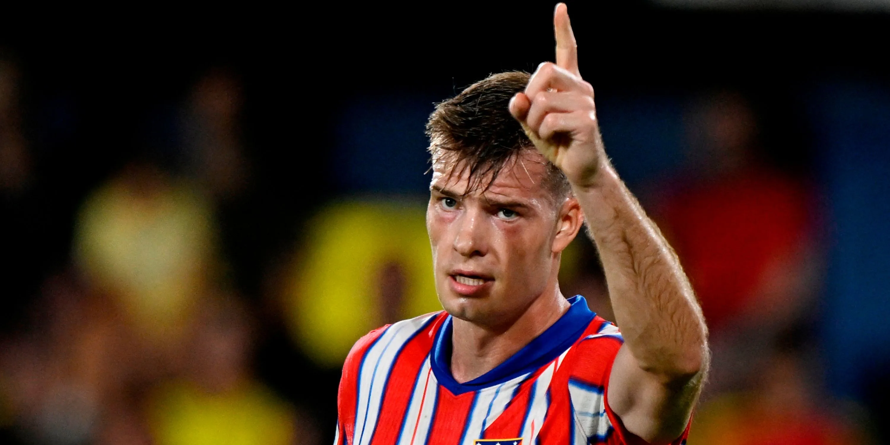 Alexander Sorloth ăn mừng bàn thắng trong màu áo Atletico Madrid, cầu thủ đang được Newcastle quan tâm