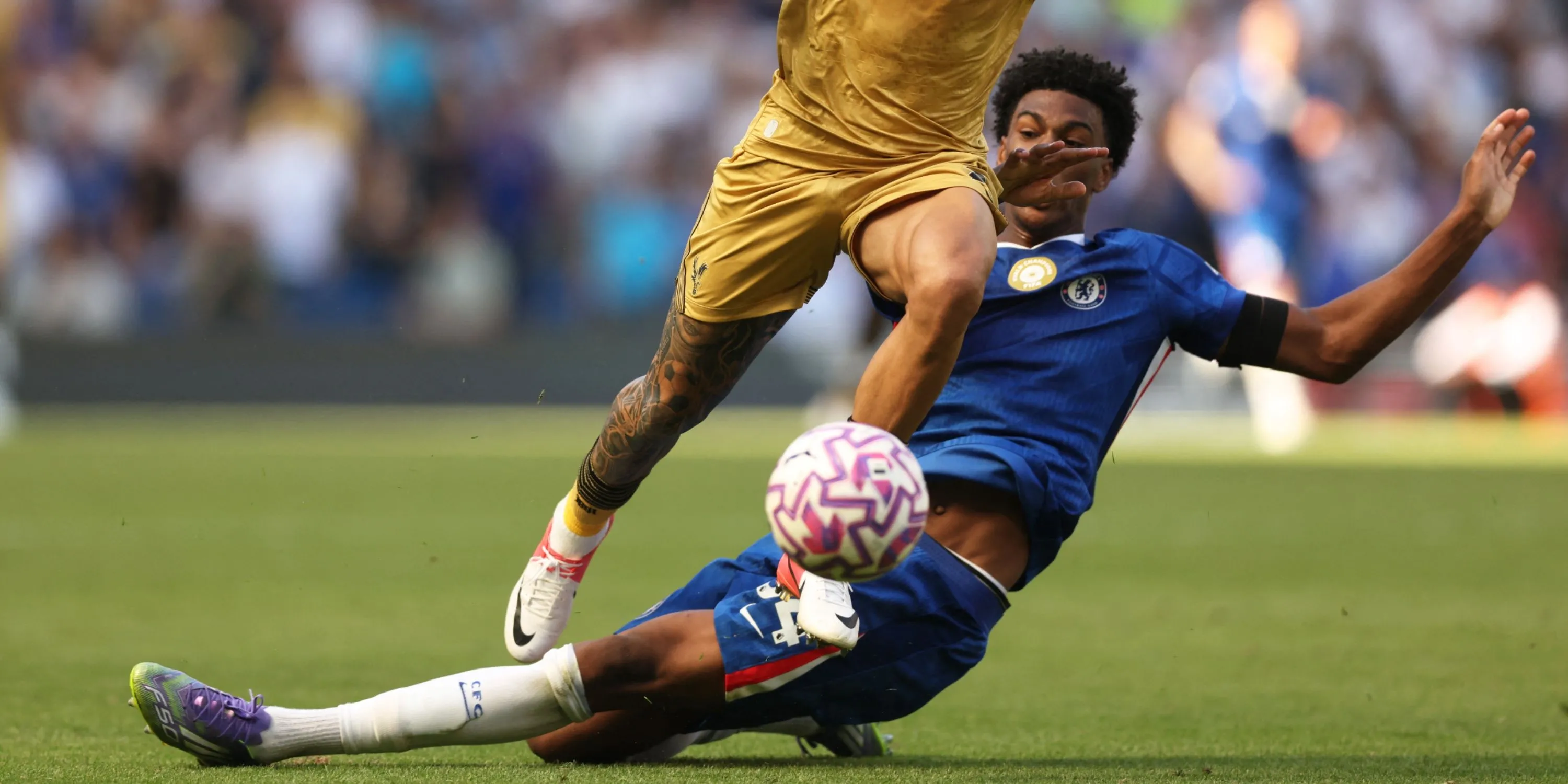 Josh Acheampong tài năng trẻ của Chelsea trong màu áo Đội tuyển U20 Anh
