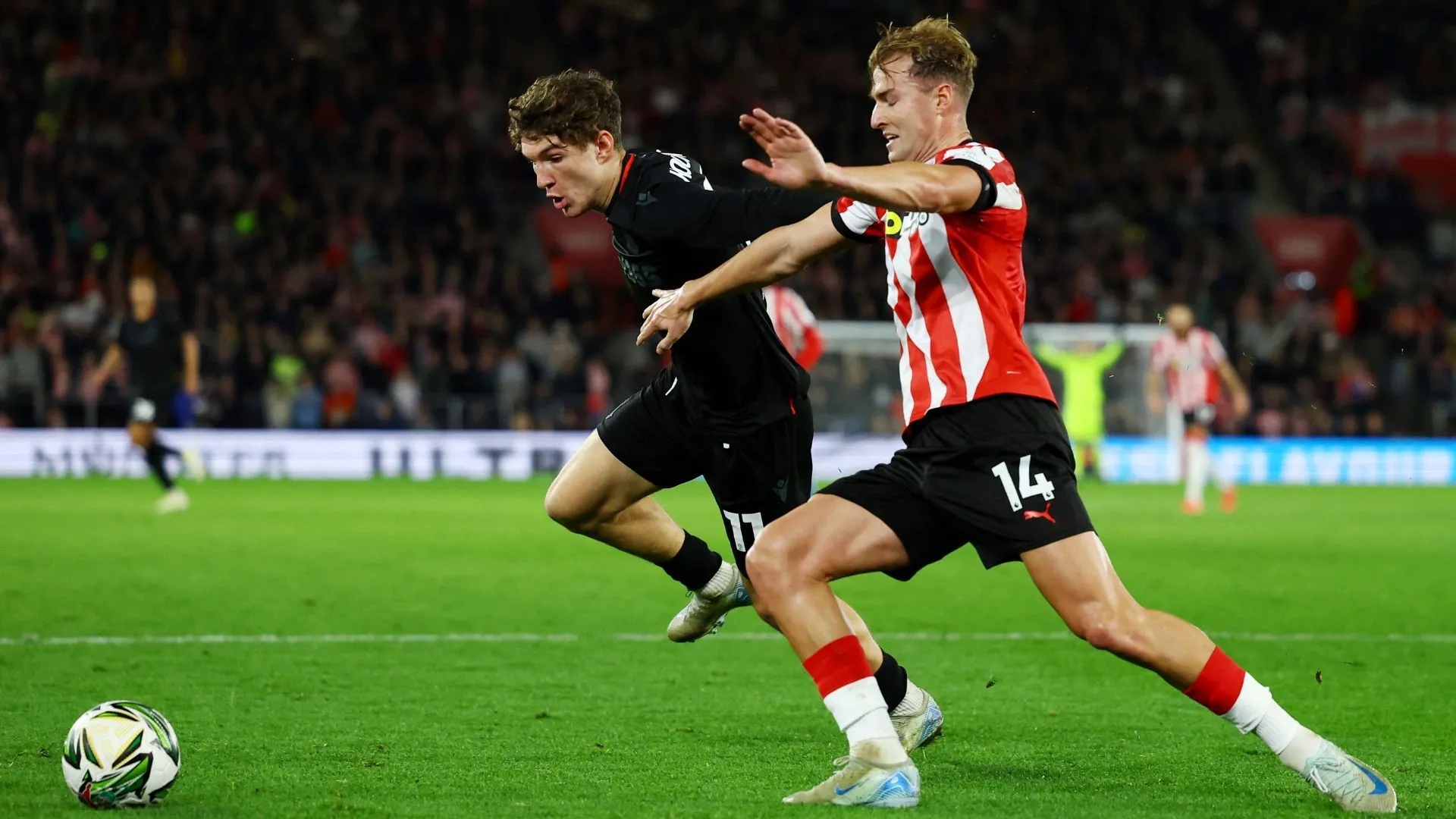 Lewis Koumas trong màu áo Stoke City mùa giải 2024/25, tìm kiếm suất đá chính cho mùa giải mới