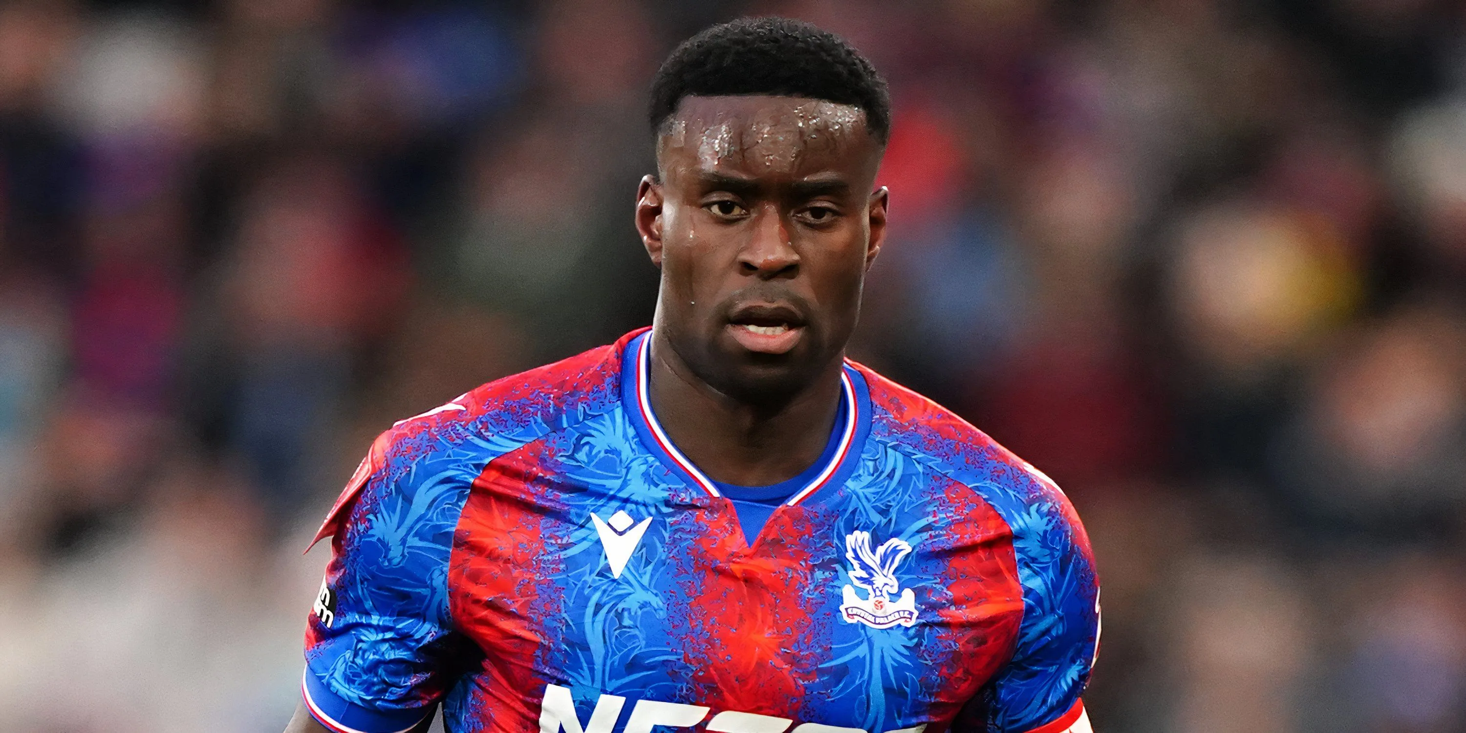 Marc Guehi trong màu áo Crystal Palace thi đấu ấn tượng