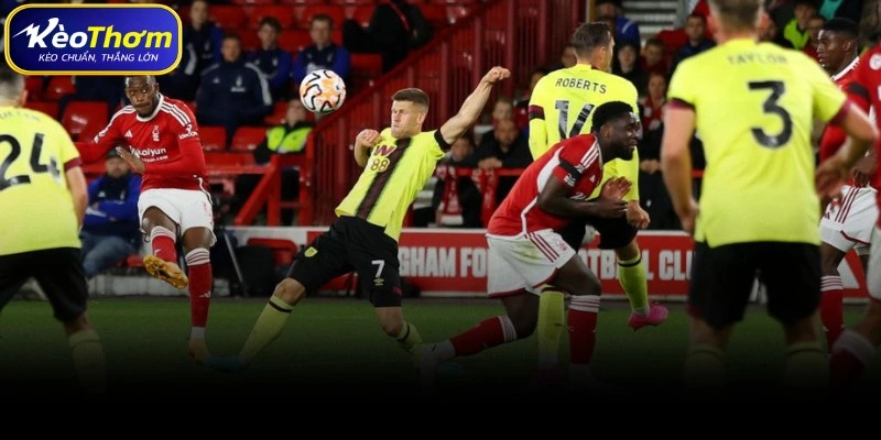 Phân tích điểm nóng chiến thuật giữa Burnley vs Nottingham Forest