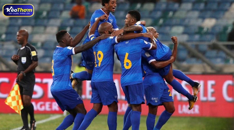 Các cầu thủ Cabo Verde mang theo tinh thần chiến đấu quật cường của bóng đá Phi châu.