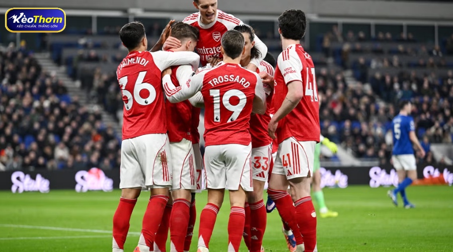 Bản đồ nhiệt cho thấy sự áp đảo của Arsenal ở khu vực 1/3 cuối sân Everton trong các trận đấu năm 2025.