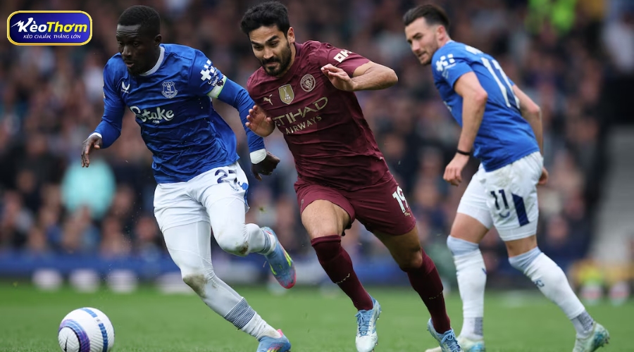 Đồ họa so sánh các chỉ số tấn công giữa Erling Haaland và các tiền đạo của Everton trong chuỗi trận đối đầu gần đây.